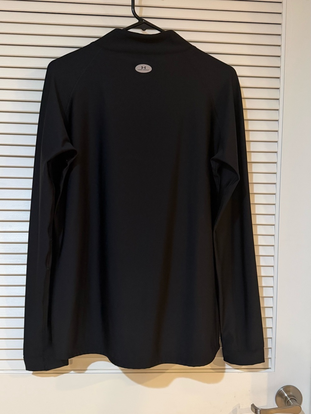 Under Armour Black 1/4 Zip Long Sleeve Pullover XL with Little sleeve pocket - Picture 3 of 8